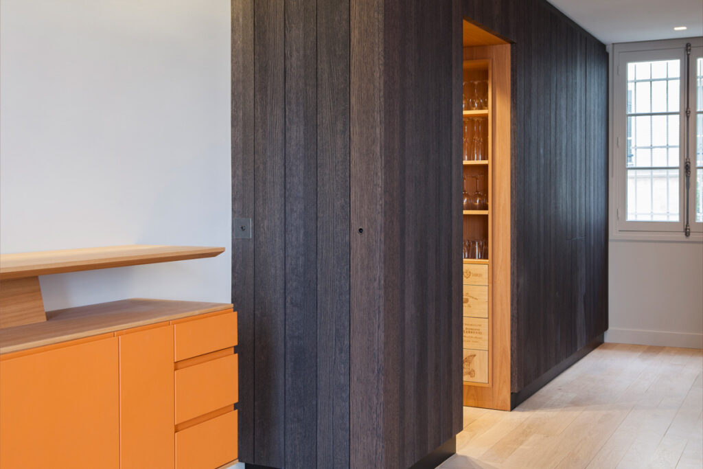 Cuisine sur mesure et cave à vin secrète pour le projet Boutarel Paris par Ludovic Avenel, Florence Robichon et David Desmoutis